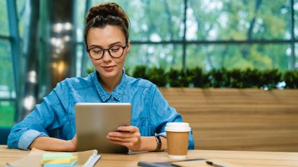 Mały biznes, duże ambicje. Jak bankowość zmienia codzienność polskich firm?