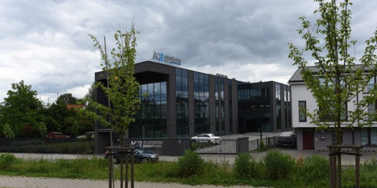 Finansjera pionierem w implementacji AI – dyskusja ekspertów!