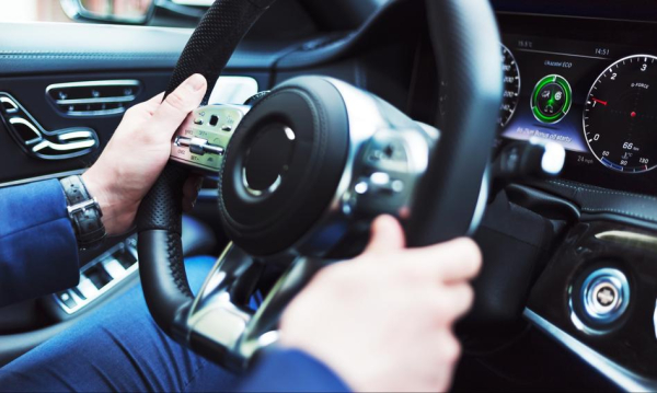 W 2026 r. najtańsze auta podrożeją? Wszystko przez nowe, obowiązkowe systemy bezpieczeństwa