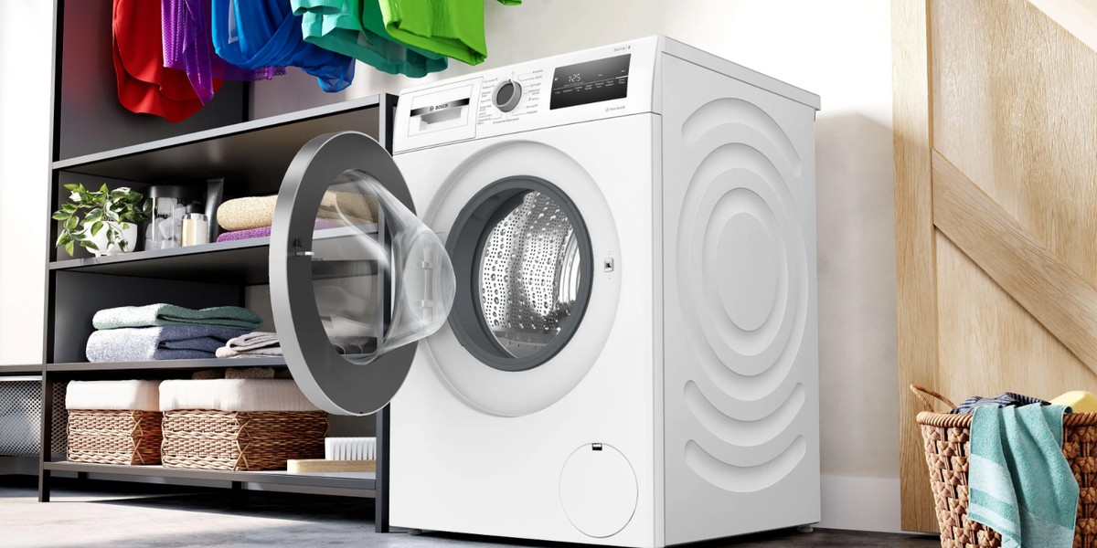 Pralka Bosch w noworocznej wyprzedaży: por&oacute;wnaj ją na tle rywali
