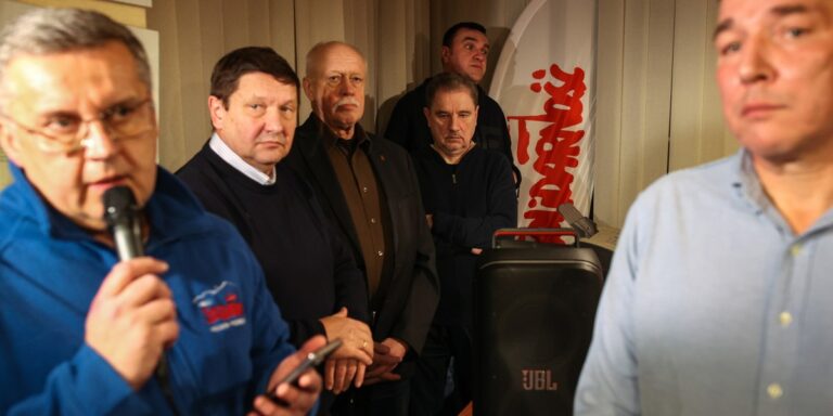 PG Silesia: Górnicy zapowiadają poniedziałkową akcję protestacyjną. PG Silesia: Górnicy zapowiadają poniedziałkową akcję protestacyjną.