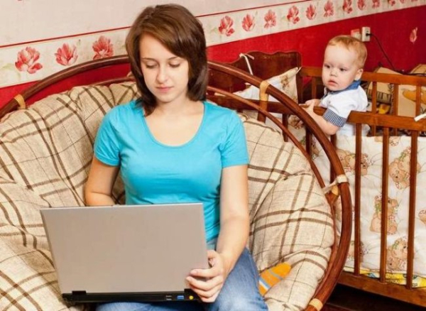 Jak zarabiać pieniądze na urlopie macierzyńskim?