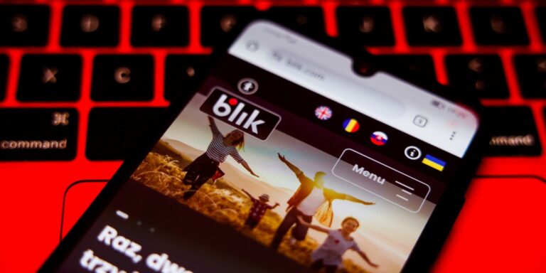 mBank BLIK: Niedostępność i kłopoty z transferami.