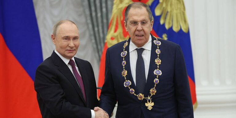 Zamach dronowy na siedzibę Putina? Zełenski: Fałsz.