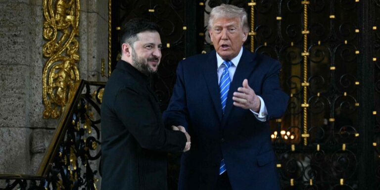 Trump i Zełenski krótko porozmawiali. „Finalizujemy negocjacje”