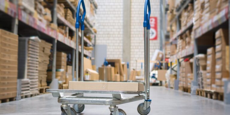 W tarapatach jeden z czołowych polskich dystrybutorów. Ofiarą cyberataku.