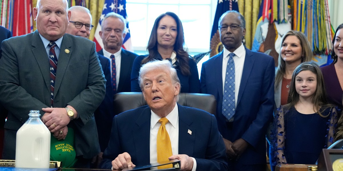 Donald Trump w Gabinecie Owalnym