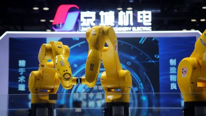 Chińskie roboty na światowej fali wznoszącej. Europa jest tu wyraźnie w tyle