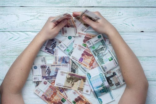 Czy można znaleźć szczęście w pieniądzach?