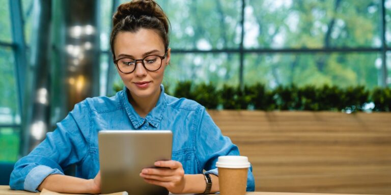 Jak dobrać rachunek biznesowy dla samozatrudnionych i małych przedsiębiorstw?