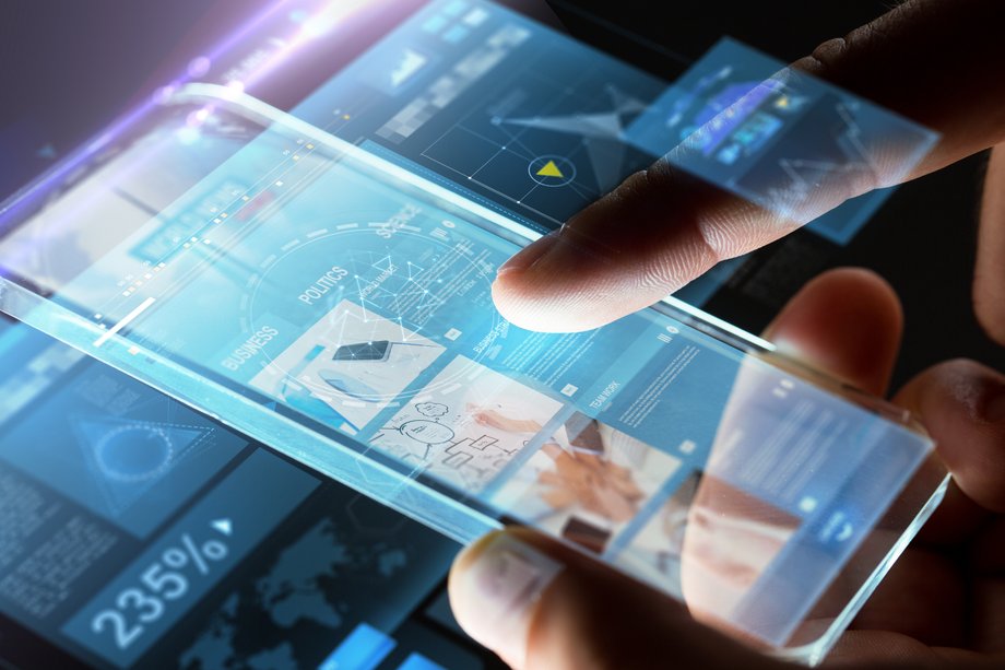 Teorie spiskowe zalewają media klasyczne i media społecznościowe