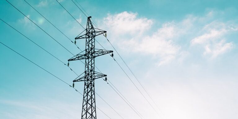 Polska Energia w Obrazie 2025. Raport ujawnia, naszą wiedzę o elektryczności, efektywności i źródłach odnawialnych. Polska Energia w Obrazie 2025. Raport ujawnia, naszą wiedzę o elektryczności, efektywności i źródłach odnawialnych.