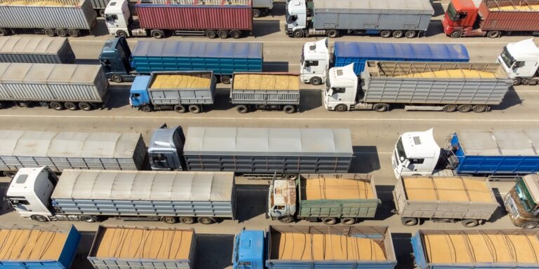 Ukraina obnaża rozmiar grabieży zboża. Rosyjska flota widmo pod lupą.