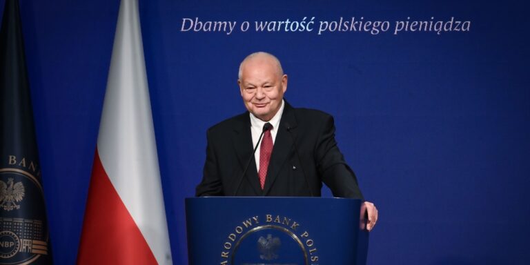 Szef banku centralnego, Adam Glapiński, zaprezentował aktualne informacje o stanie polskich rezerw kruszcu.