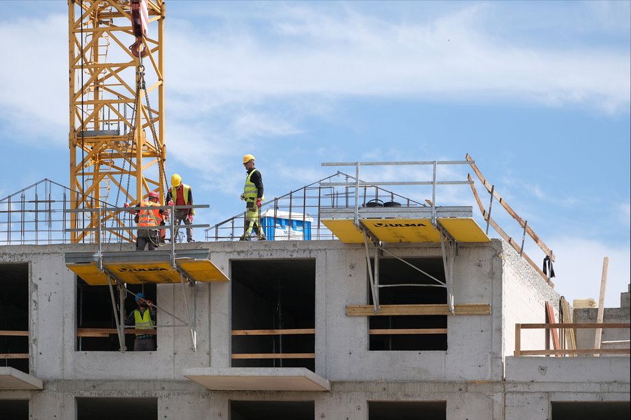 Mieszkaniówka 2026: nowe trudności, stabilizacja cen. 7 W 2025 r. rynek pozostawał rynkiem kupującego