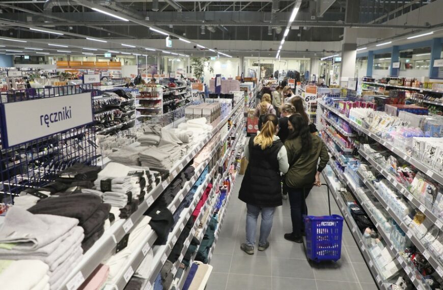 Holenderska sieć handlowa zwiększa zasięg. Sp&oacute;łka publikuje raport.