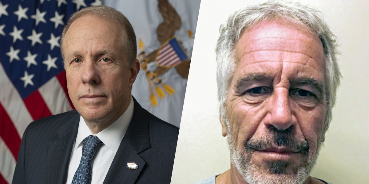 Steve Feinberg, wicesekretarz obrony USA i były zarządzający funduszem Cerberus pojawił się w aktach Epsteina. Cerberus jest właścicielem m.in. banku VeloBank