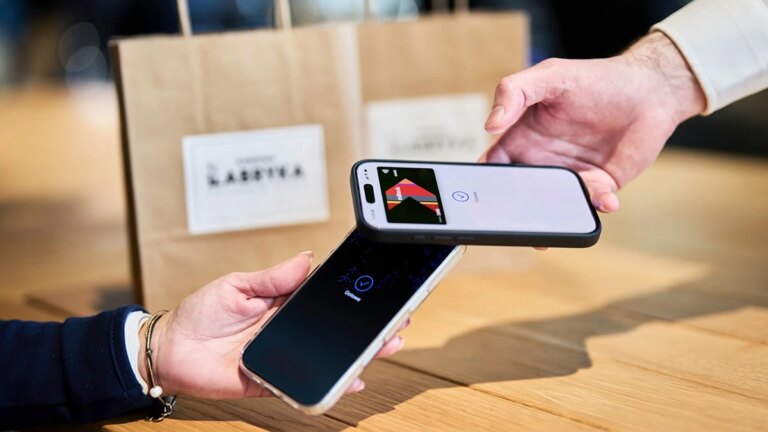 Telefon jako centrum płatności: Zapomnij o osobnych aplikacjach!