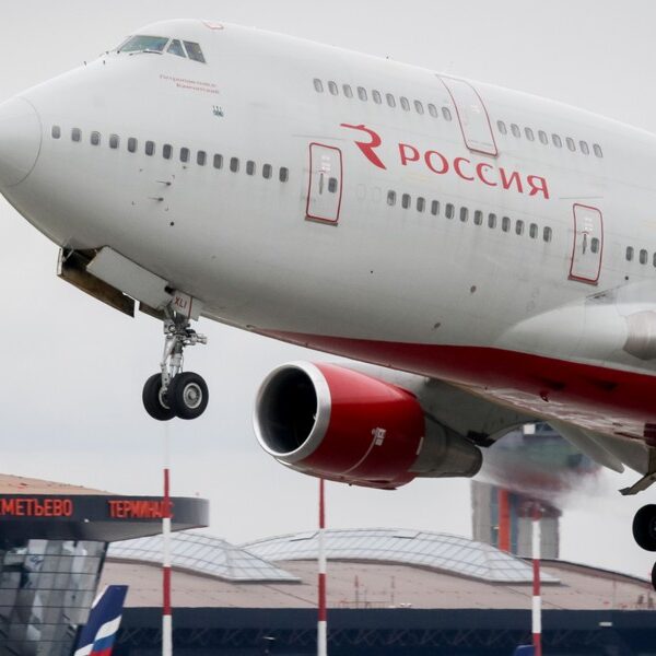 Główna 36 Kuba gaśnie: Rosja wysyła puste samoloty…