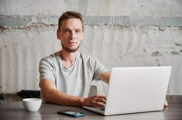 Zarabianie pieniędzy w Internecie – marzenie czy rzeczywistość?