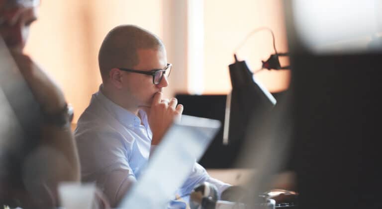 Rynek IT ewoluuje: mniej programistów, więcej specjalistów na celowniku pracodawców