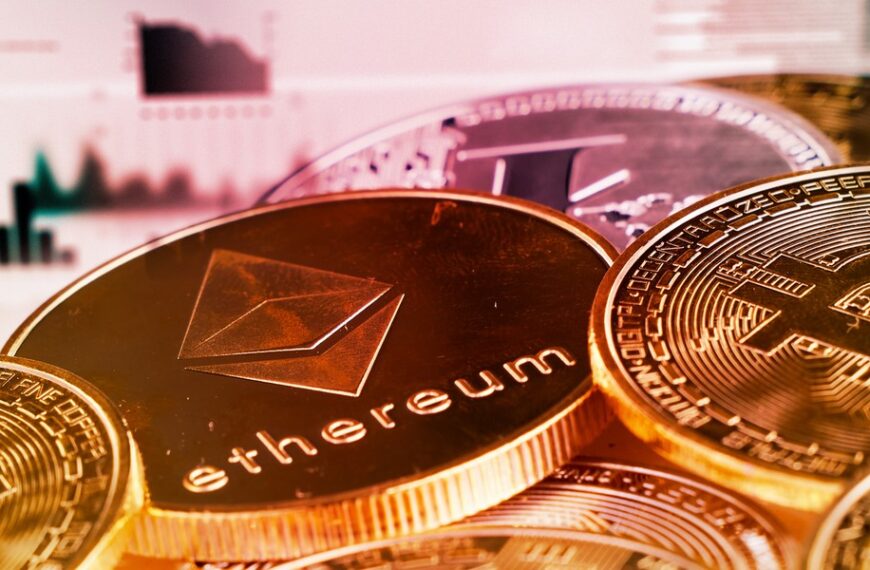 Nowe Prawo o Kryptowalutach: KNF Alarmuje o Ryzyku Weta