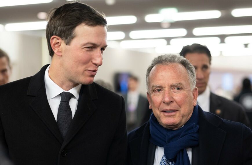 Ameryka i Iran rozmowy w Stambule. Turcja negocjuje.