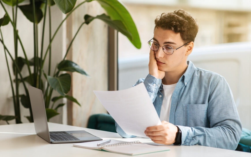 Główna 57 Rynek pracy tonie? Odkryj, co oznaczają kolejne spadki zatrudnienia.
