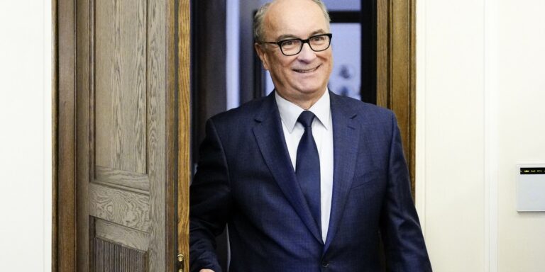 Sojusz Czarzastego z Rosjanką budzi kontrowersje: Czy ma powiązania z Kremlem?