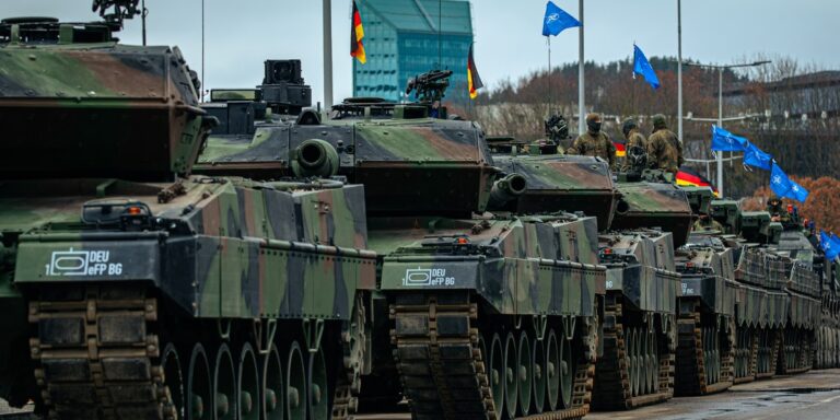 Były dyplomata z Niemiec żąda broni – wywołuje społeczną burzę