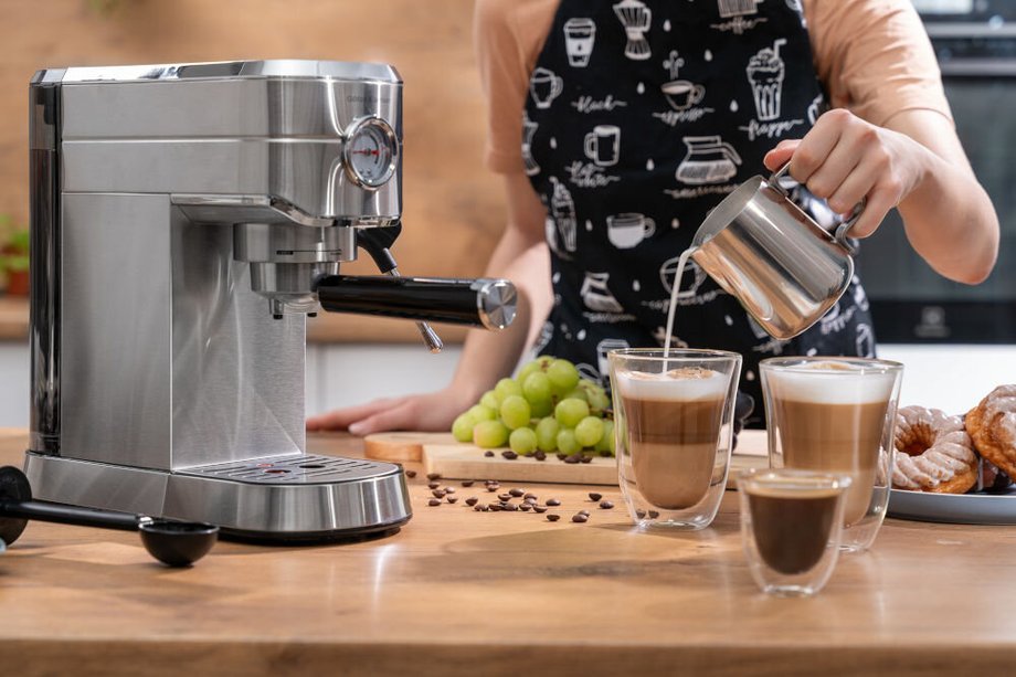 Odkryj moc kawy: 5 ekspres&oacute;w, kt&oacute;re zrewolucjonizują Twoje poranki 8