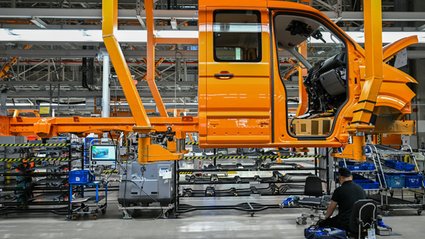 100 tys. os&oacute;b straciło pracę w dwa lata. "Nie udało nam się zatrzymać krwawienia"