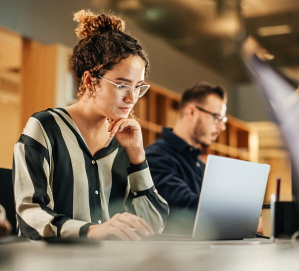Partnerzy bez tajemnic: Ujawnij finansowe sekrety związku!