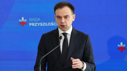 W ich portfele uderzyły cięcia w bonusach. Resort finans&oacute;w pod ostrzałem