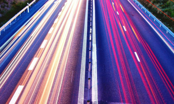 Budimex wygrywa gigantyczny kontrakt: 5 mld zł na kluczową trasę kolejową. Torpol i Mirbud zamykają stawkę.