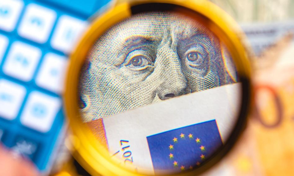 Euro zyskuje na wartości, dolar i złoty tracą: poznaj przyczyny Euro zyskuje na wartości, dolar i złoty tracą: poznaj przyczyny