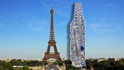 Ten okręt pom&oacute;gł w ataku na Iran. Jest większy od wieży Eiffla