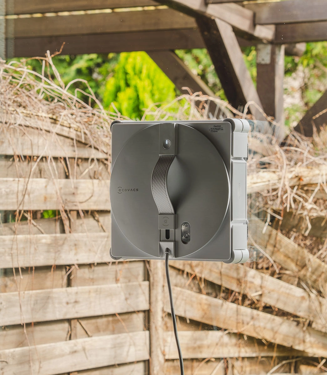 Inteligentny robot sprzątający zintegrowany z funkcją prania: rewolucja w domowej automatyzacji 36