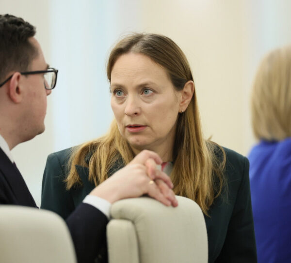 Główna 92 Minister zapowiada rewolucję w handlu – wrócą niedziele…