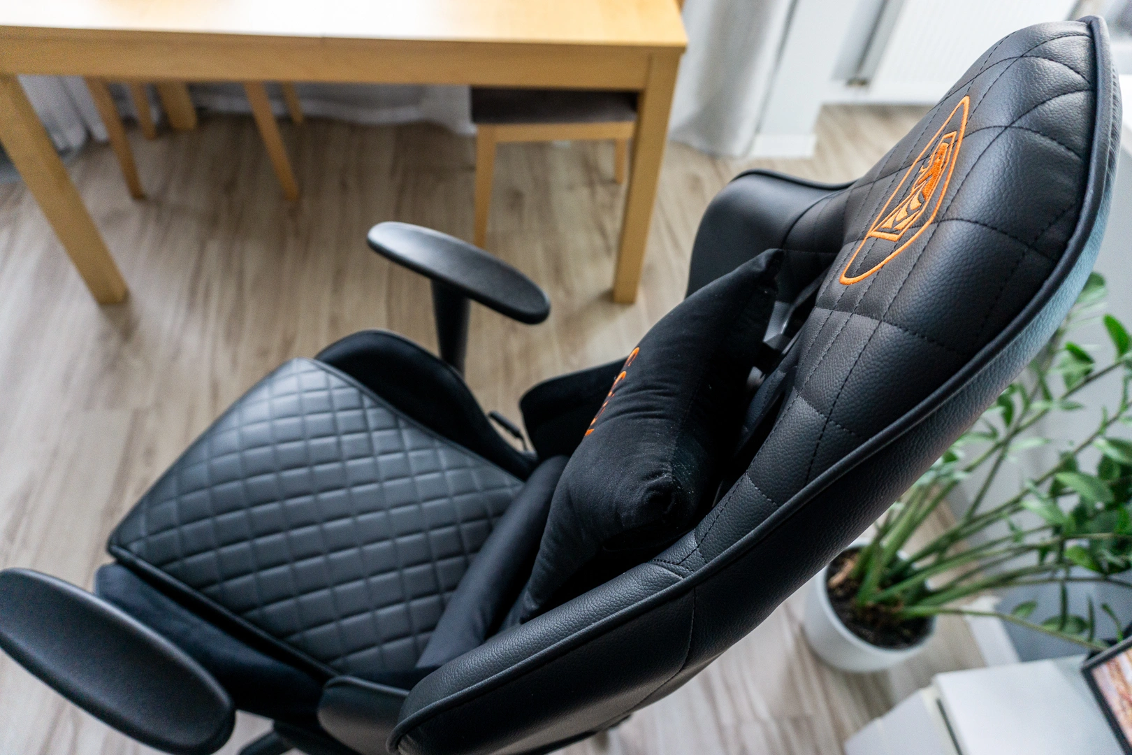 Draco Cobra: Fotel gamingowy do 450 zł z zaskakującą przewagą &ndash; nasz test ujawnia sekrety 26