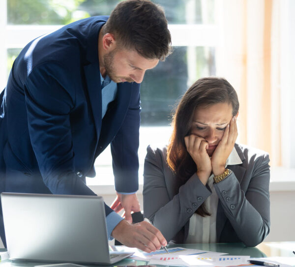 Jak rozpoznać mobbing w pracy: przewodnik dla pracownik&oacute;w&hellip;