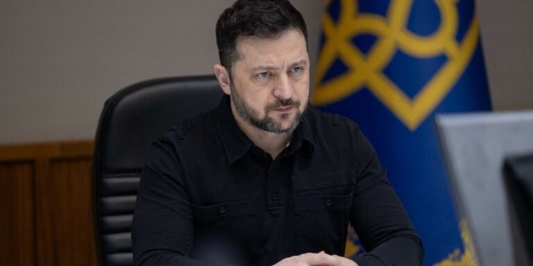 Ukraina na krawędzi finansowej katastrofy? Zachód wstrzymuje kluczowe wsparcie Ukraina na krawędzi finansowej katastrofy? Zachód wstrzymuje kluczowe wsparcie