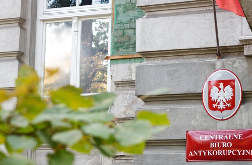 Główna 89 CBA rozbija grupę wyłudzającą VAT: pięć zatrzymanych, gigantyczne…