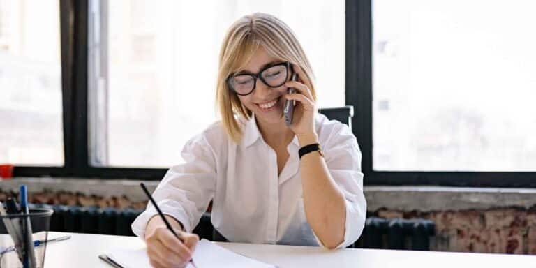 Odkryj 5 najlepszych systemów VoIP dla firm w 2026: wybierz idealne rozwiązanie dla Twojego biznesu