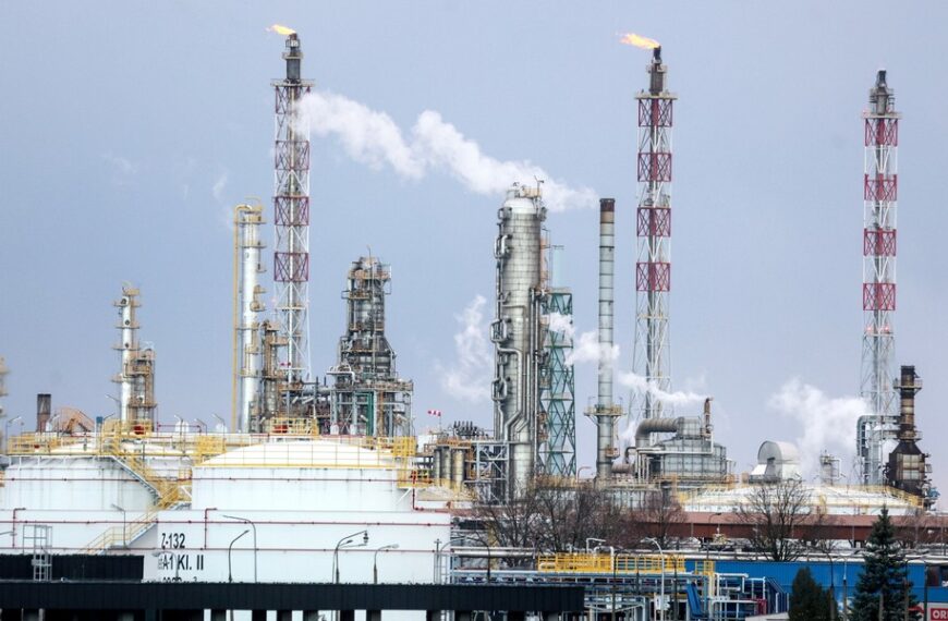 Jak wojna zmienia zasady gry: siła wyższa i nieprzewidziane okoliczności w umowach