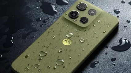 Ta Motorola ma super aparat, 8 GB RAM i kosztuje grosze. Możesz ją kupić