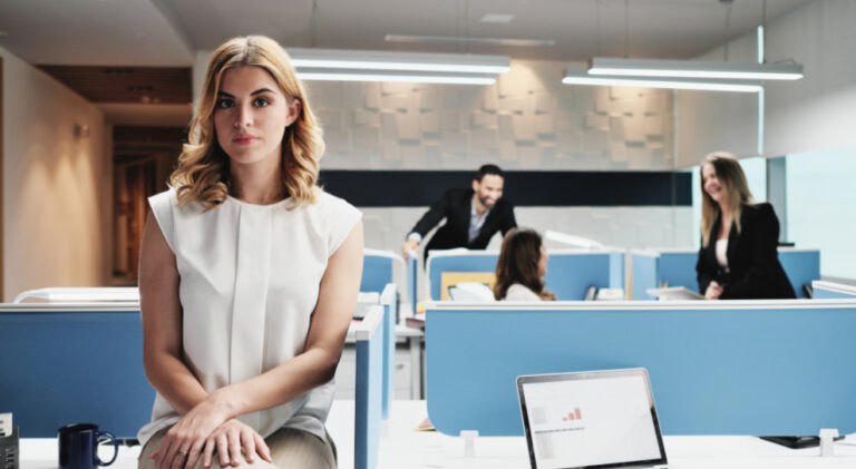 Kobiety głośniej o swoich problemach: analiza danych ujawnia dysproporcje