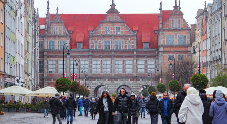 Odkryj sekrety sprawiedliwego wynagrodzenia: Polacy domagają się transparentności płac!