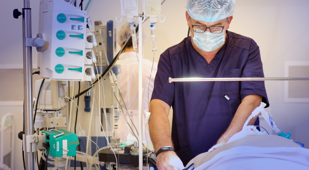 Lekarze zarabiają krocie na kontraktach? Odkrywamy prawdziwe przyczyny 3