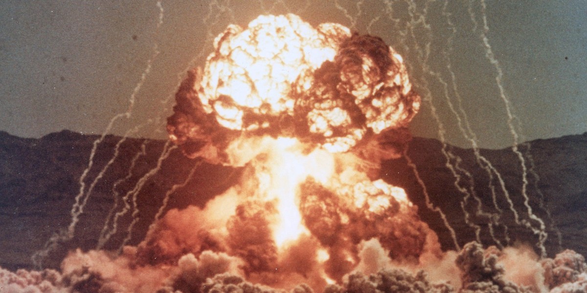 Operacja "Teapot" w 1955 roku - jeden z odtajnionych test&oacute;w bomb atomowych